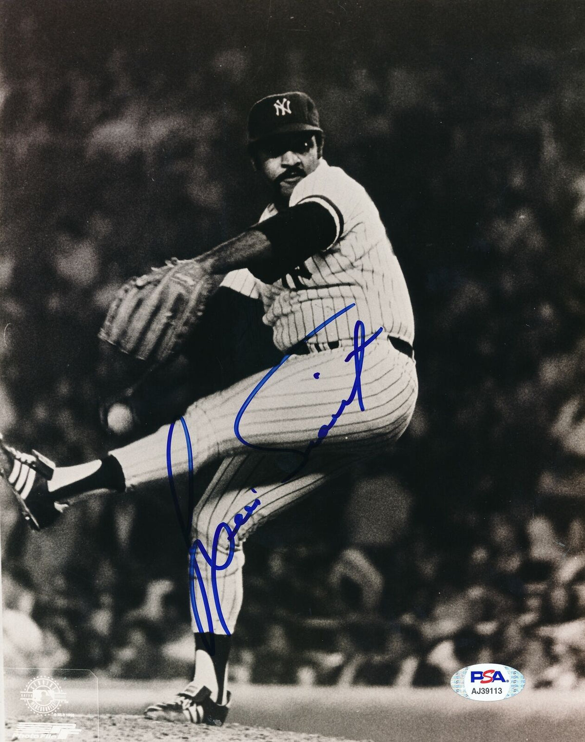 Luis Tiant New York Yankees Signed/Autographed 8x10 Photo PSA/DNA 164289