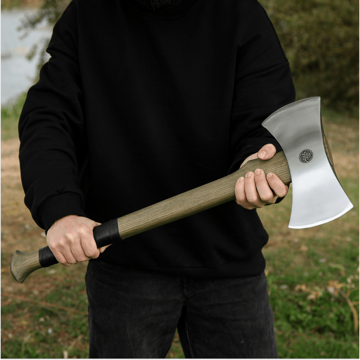 Functional double bit axe "Vargstal"