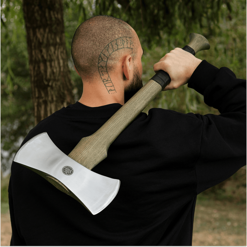 Functional double bit axe "Vargstal"