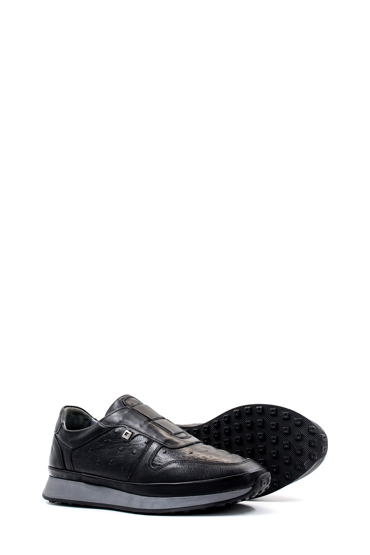 Men's Black Leather Sneakers with Textured Sole - Wessi