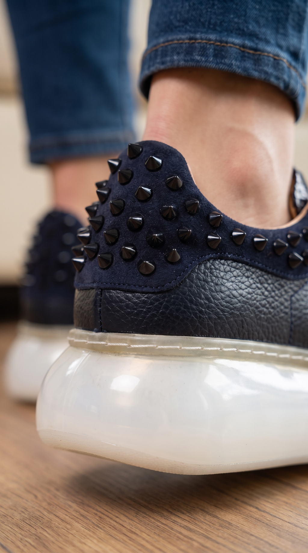 The Venezia Dark Blue Leather Women Sneaker