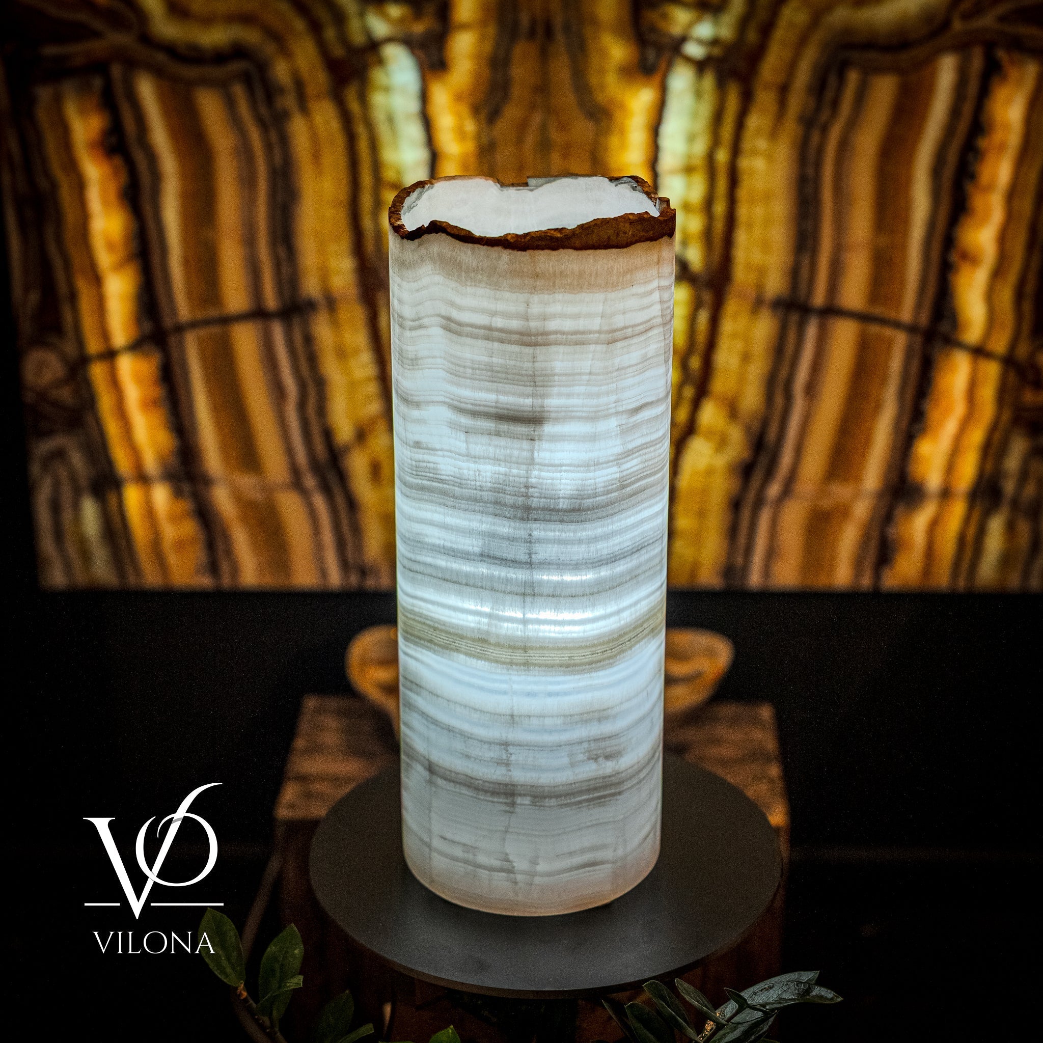 Ice Onyx Table Lamp (Live Edge #3)