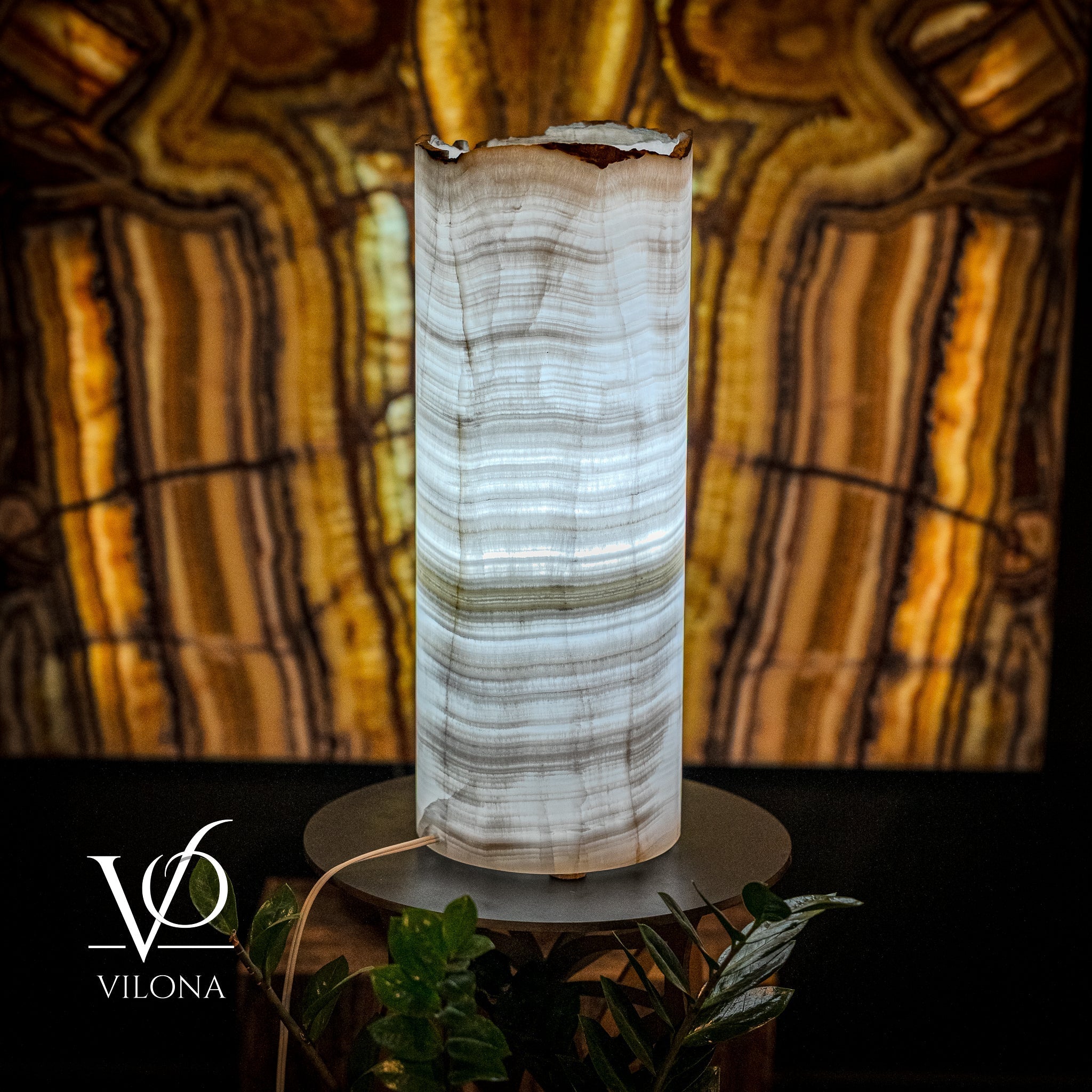Ice Onyx Table Lamp (Live Edge #3)