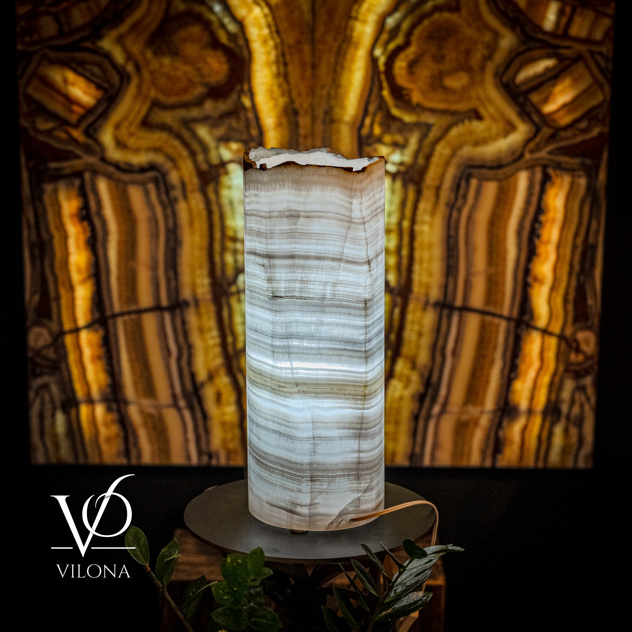 Ice Onyx Table Lamp (Live Edge #3)
