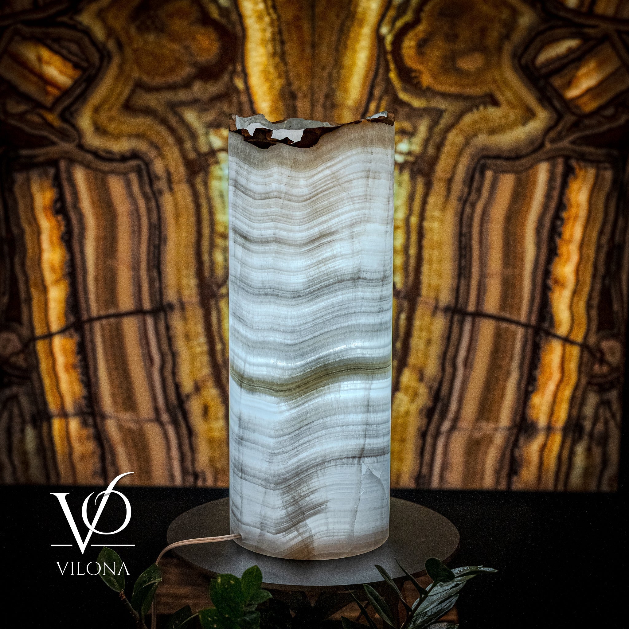 Ice Onyx Table Lamp (Live Edge #5)