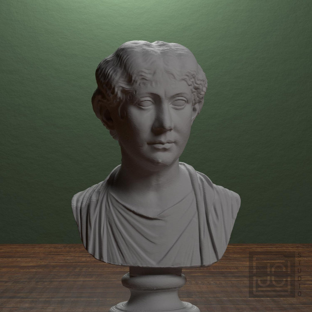Portrait of Roman lady