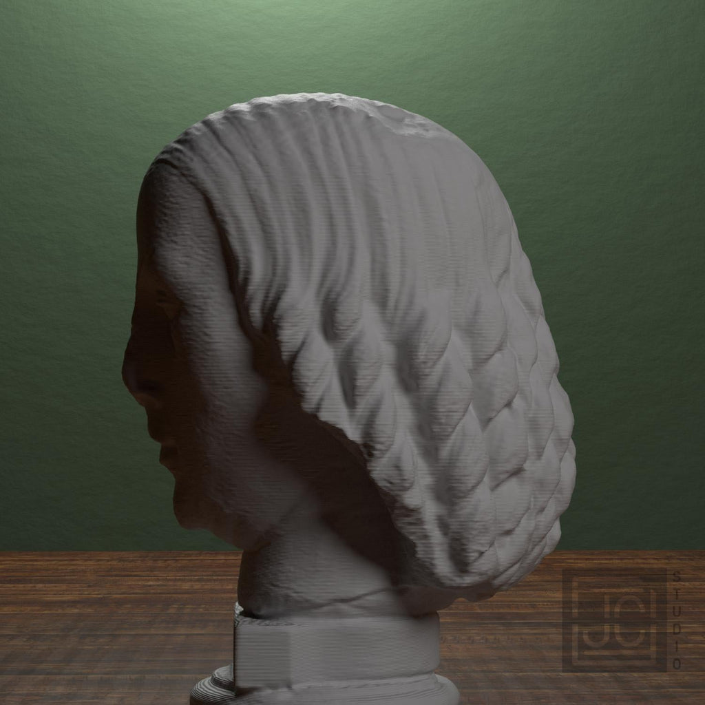 Female head. Fragment of a statue