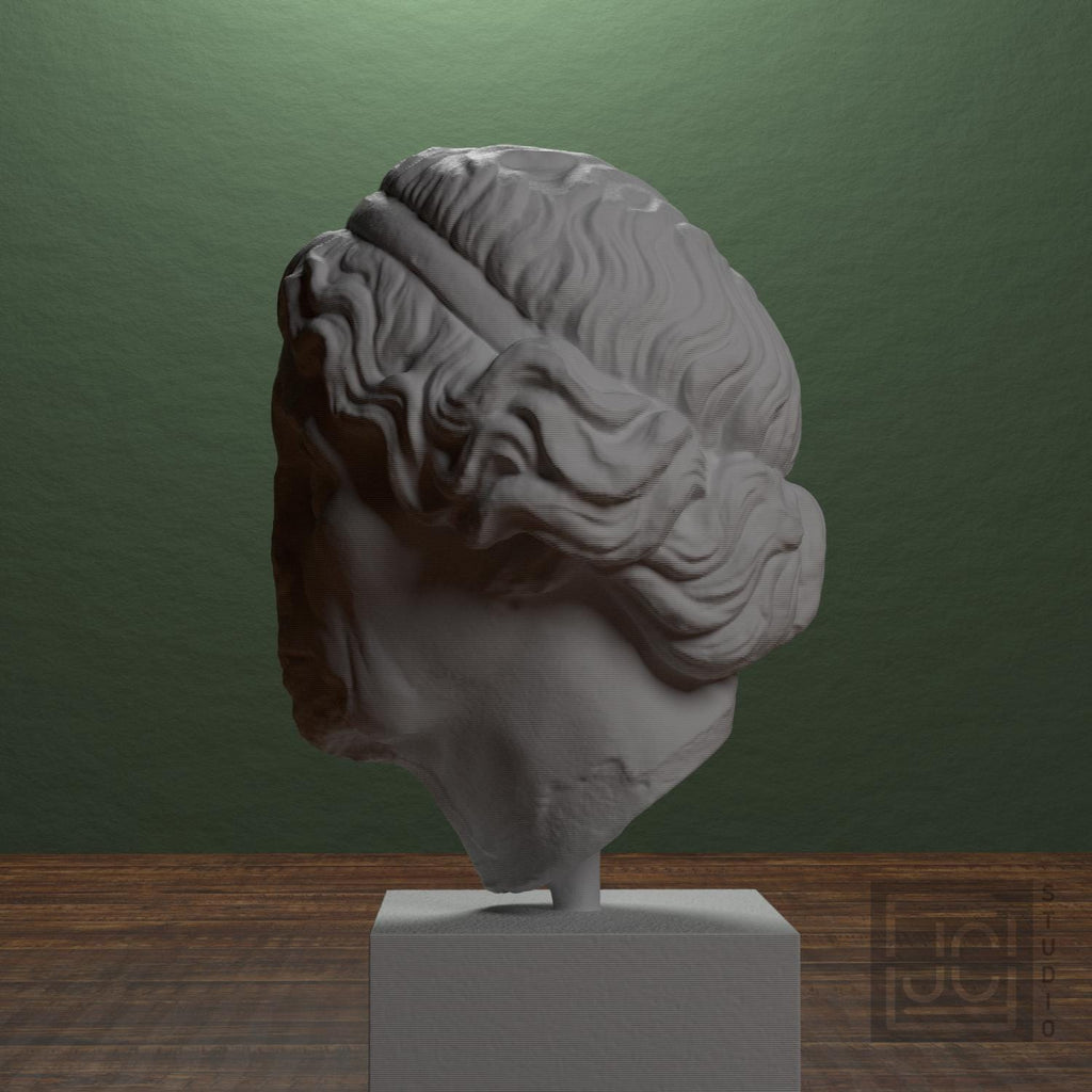 Elderly woman Lysimache