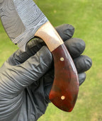 Handmade 1095 Damascus steel knife