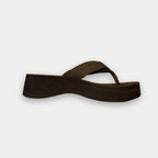 LA Gear Women’s Malibu Flip-Flop | Brown Wedge