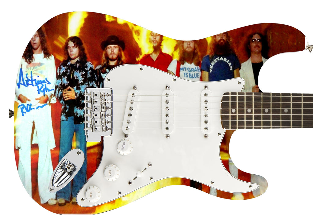 Lynyrd Skynyrd Signed Autographed Street Survivors Photo Graphics Fender Guitar