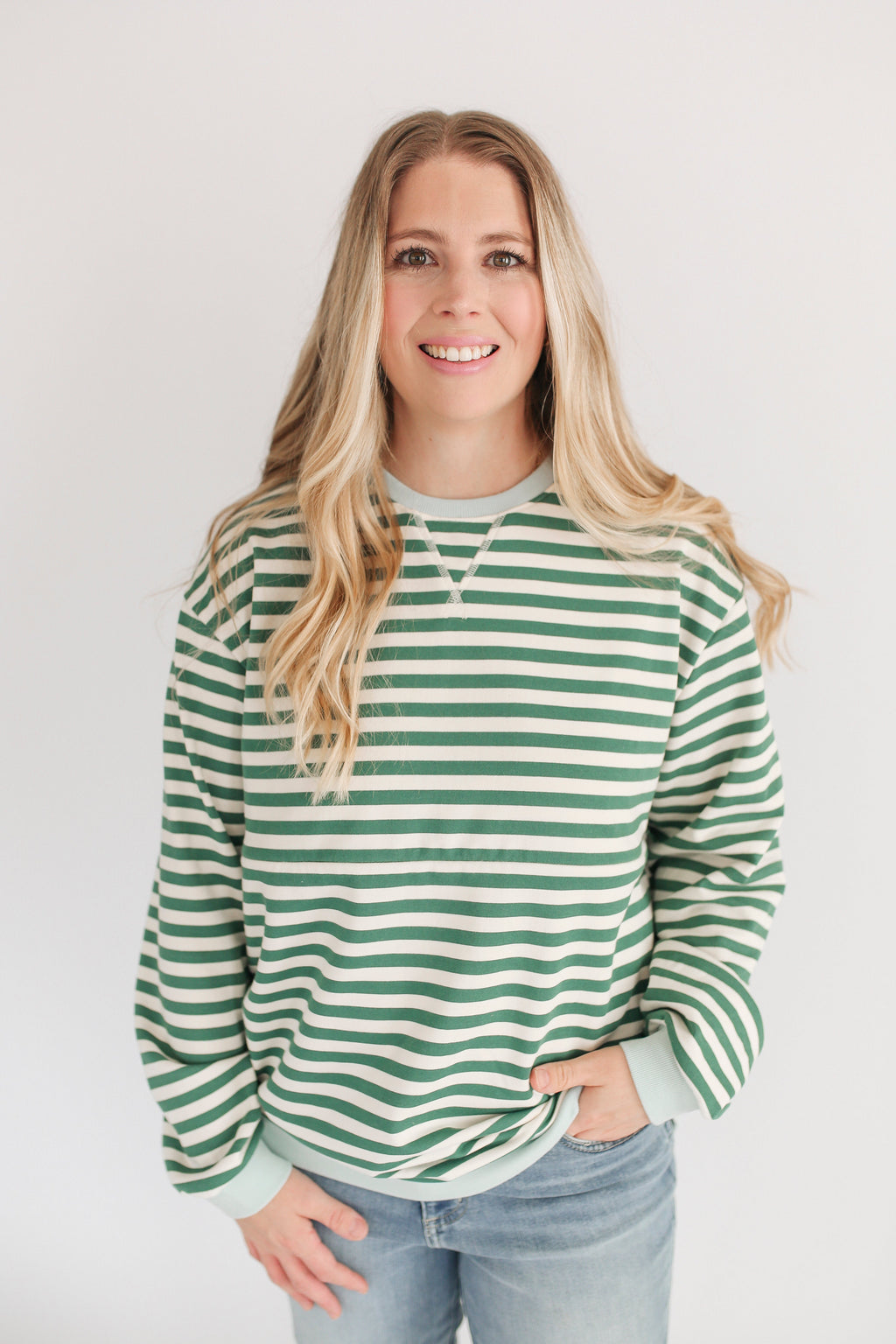 Oversized Fit Freestyle Stripe Breastfeeding Sweatshirt - EXTENDED CHART