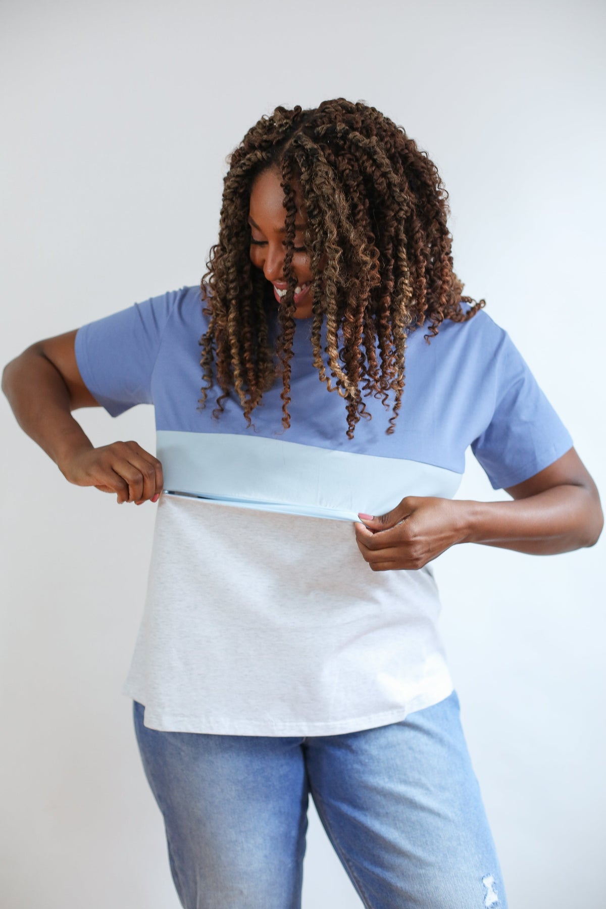 Classic Fit Invisible Zip Breastfeeding Tee