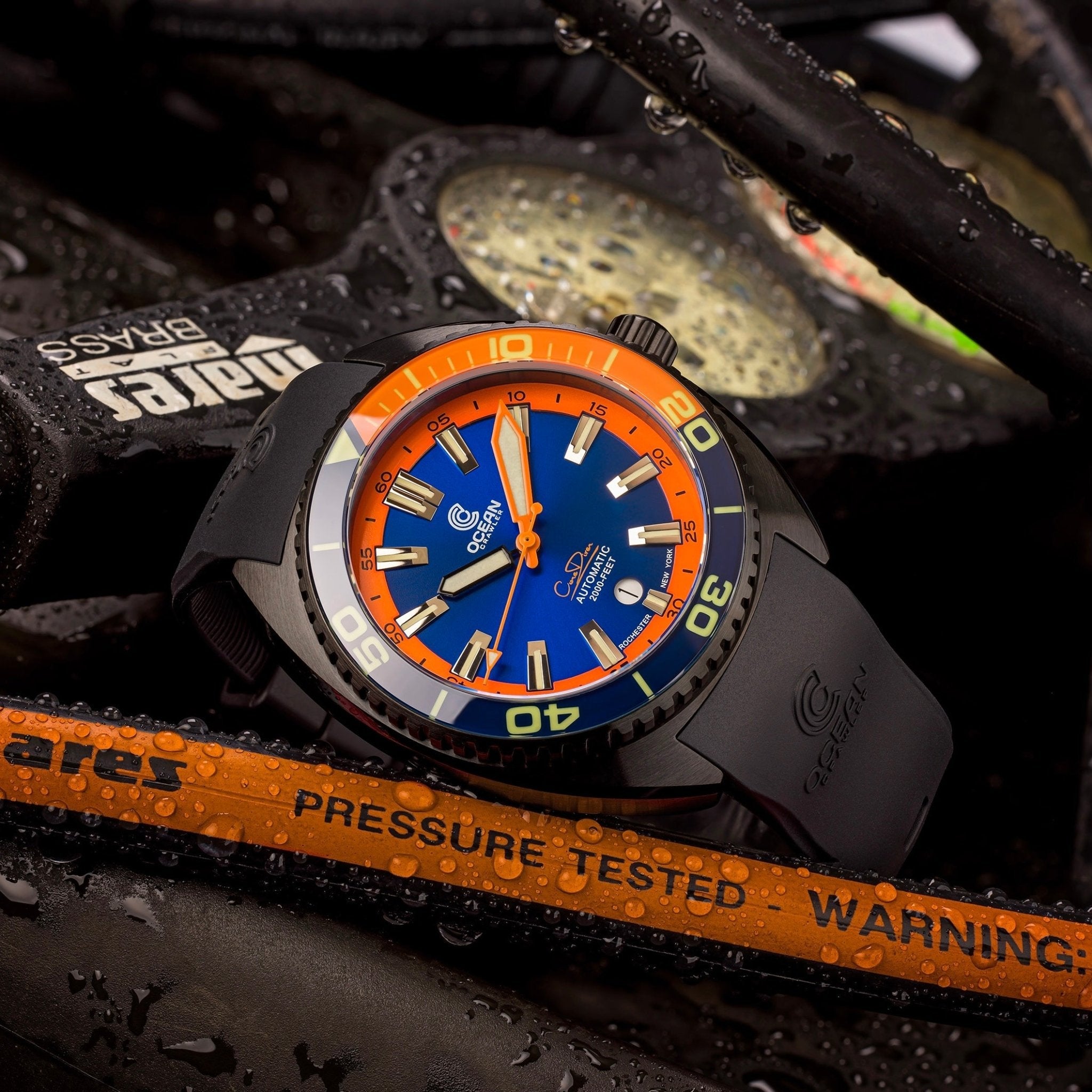 Ocean Crawler Core Diver - Blue/Orange DLC