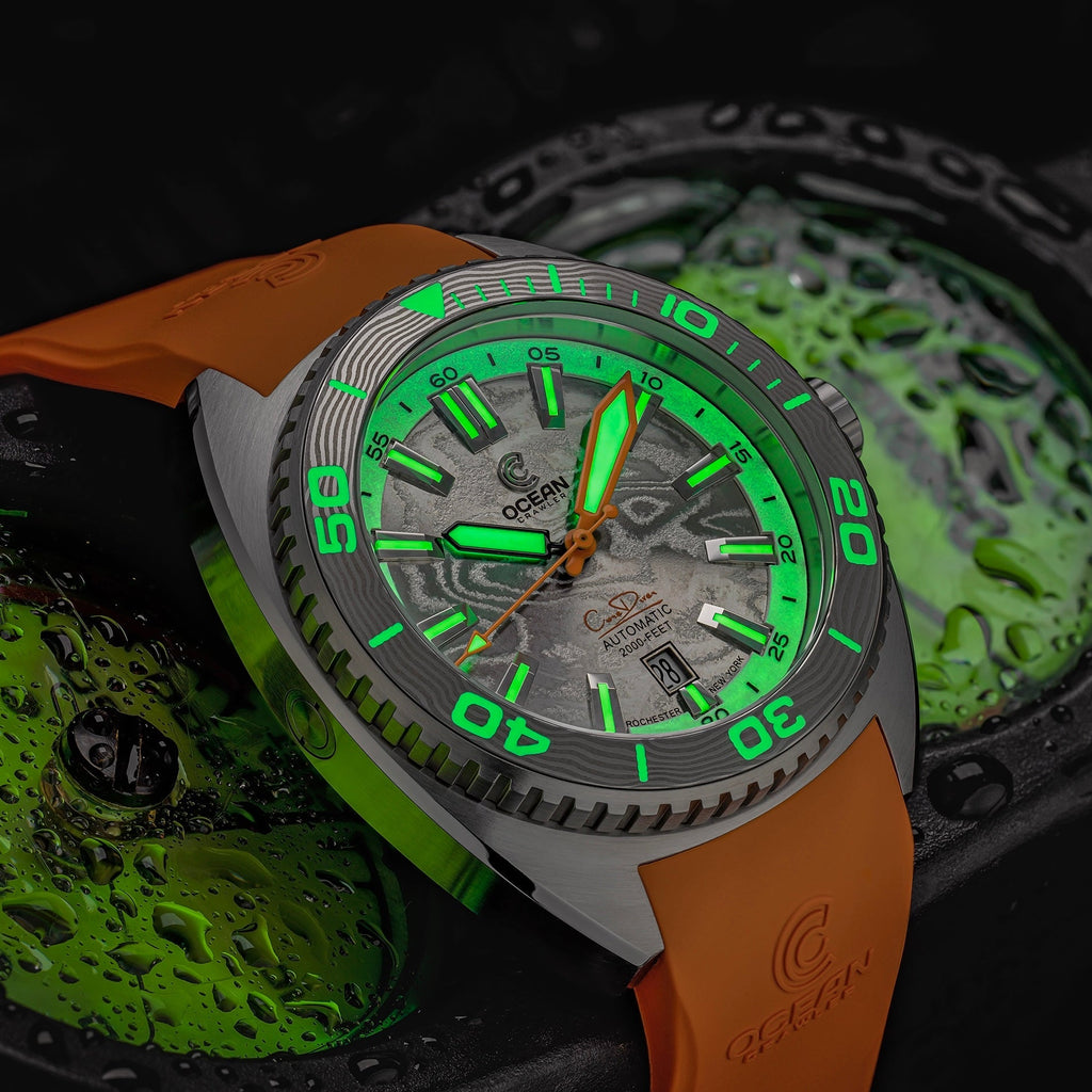 Core Diver - Damascus Steel - 2 Straps Included!