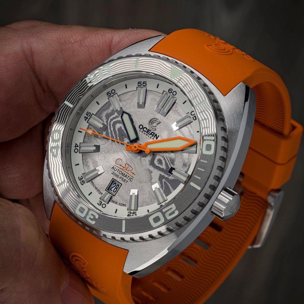 Core Diver - Damascus Steel - 2 Straps Included!