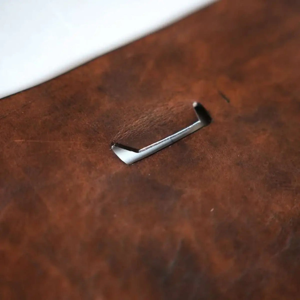 Oldis LC1: Leather Laptop Case