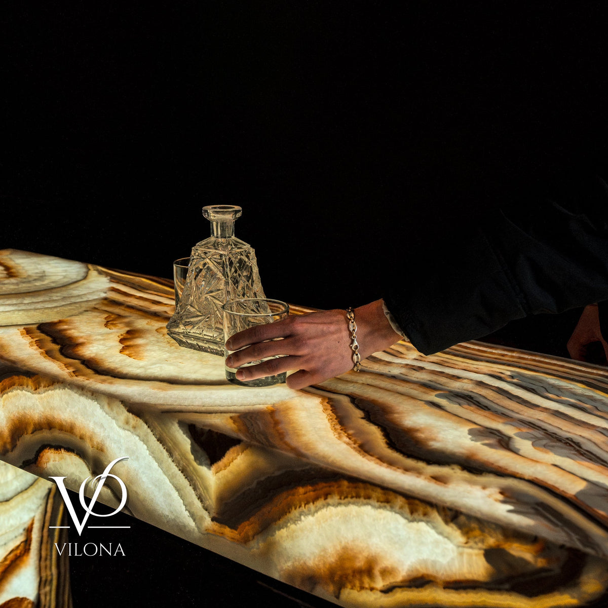 Sahara Onyx Table (Collectors Grade)