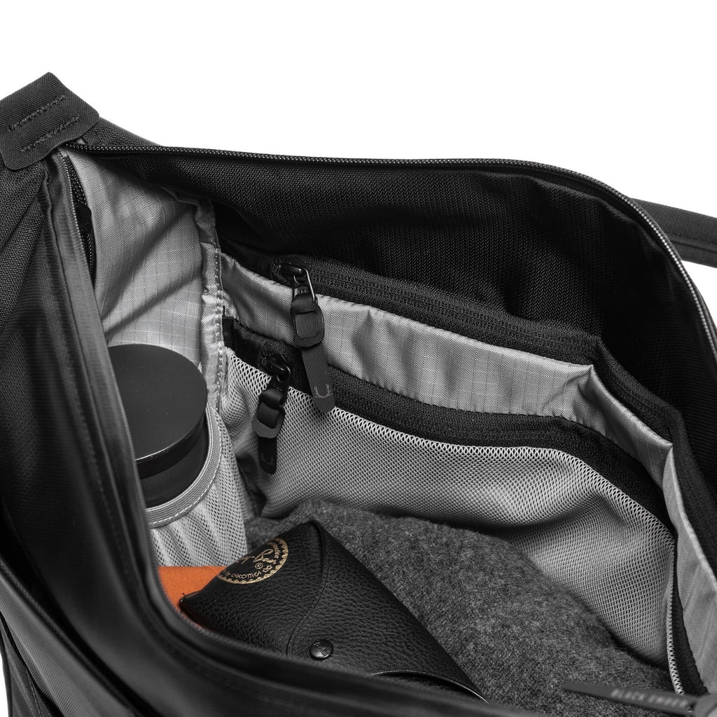 WPT SHLDR TOTE - THE ORIGINAL - EMBERTEX™ PFAS FREE - JET BLACK : 20L - Final Sale 40% Off