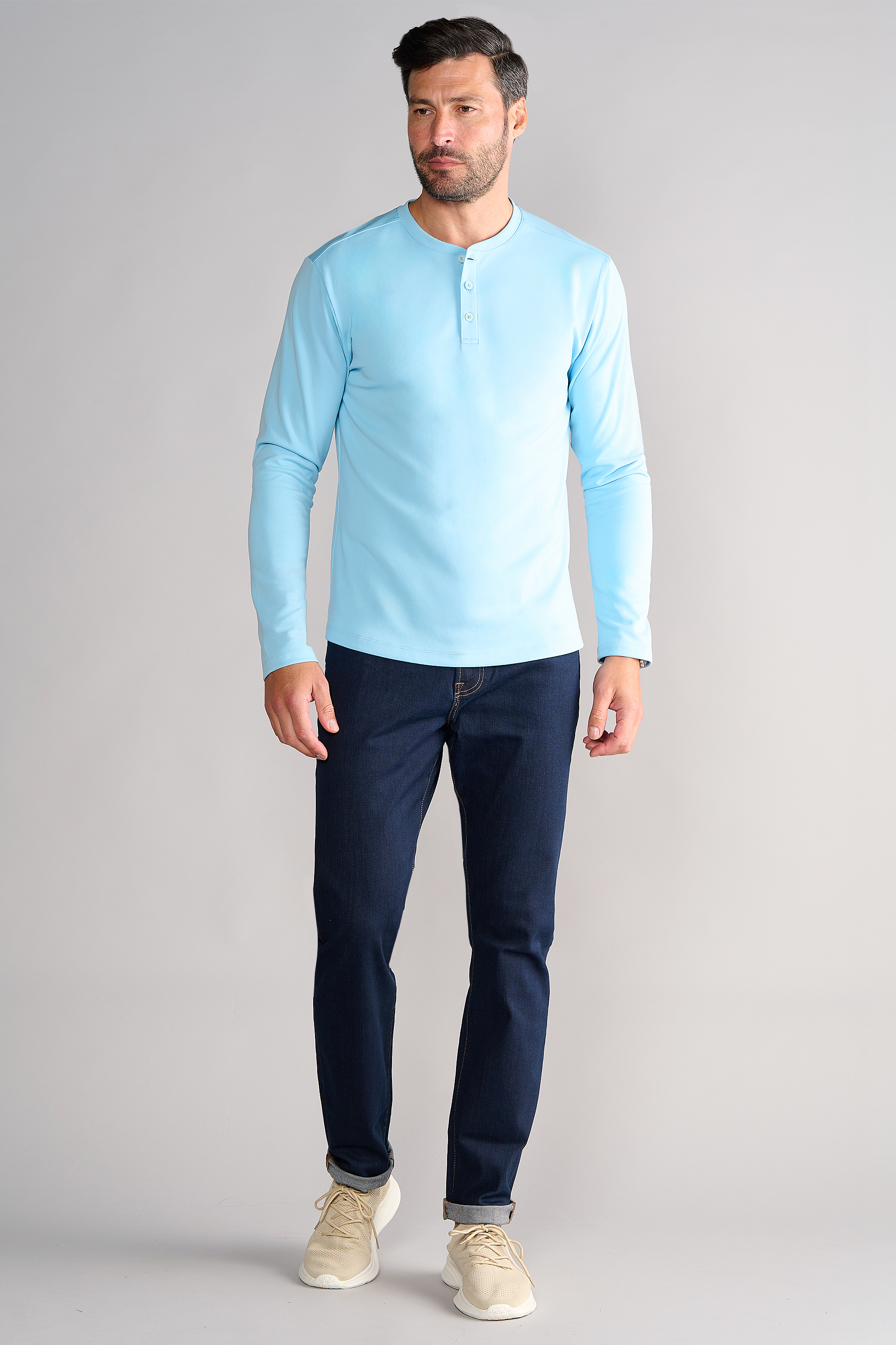 Performance Henley