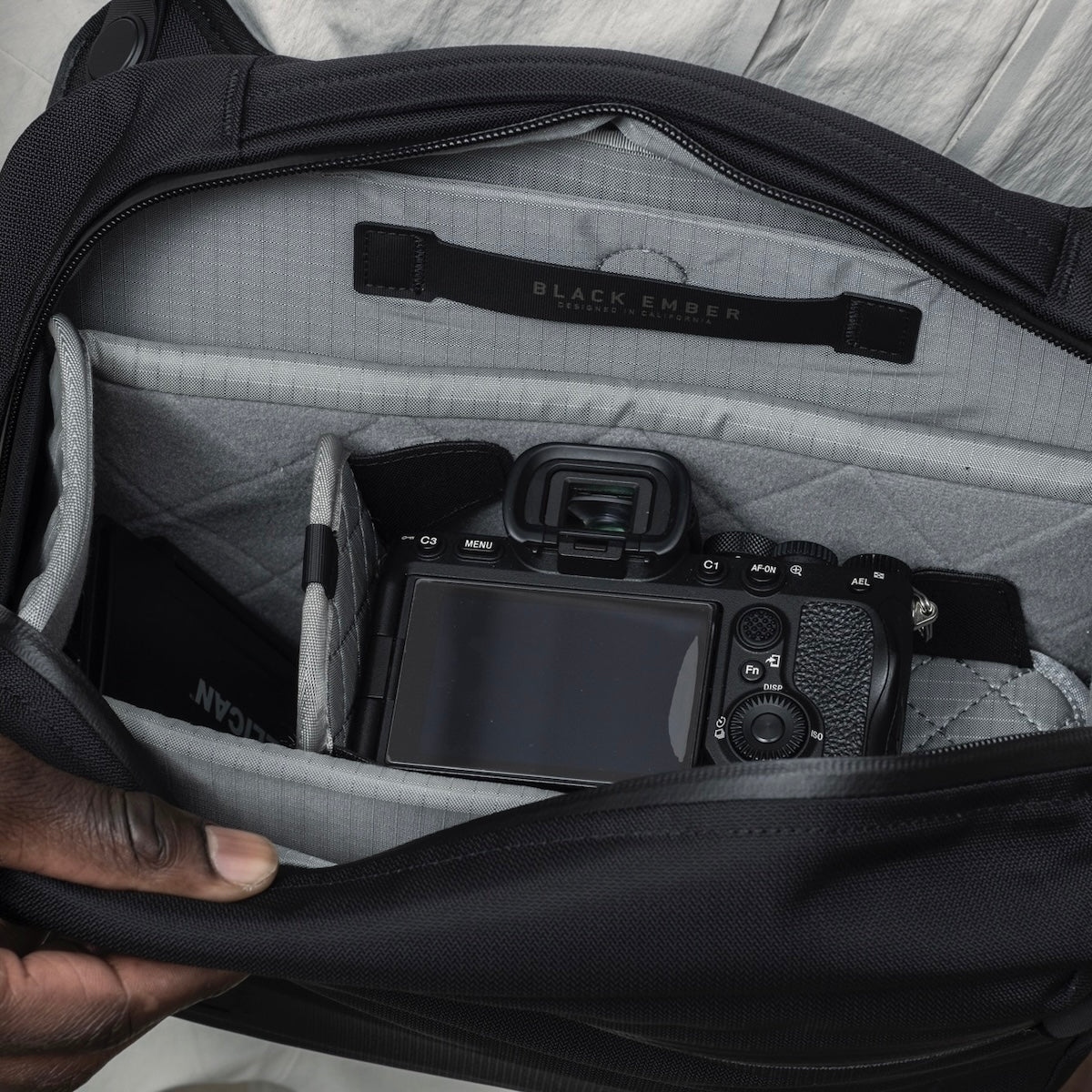 GRIP-SLING 09 CAMERA INSERT - SILVER MATTE - Preorder & Save 10%