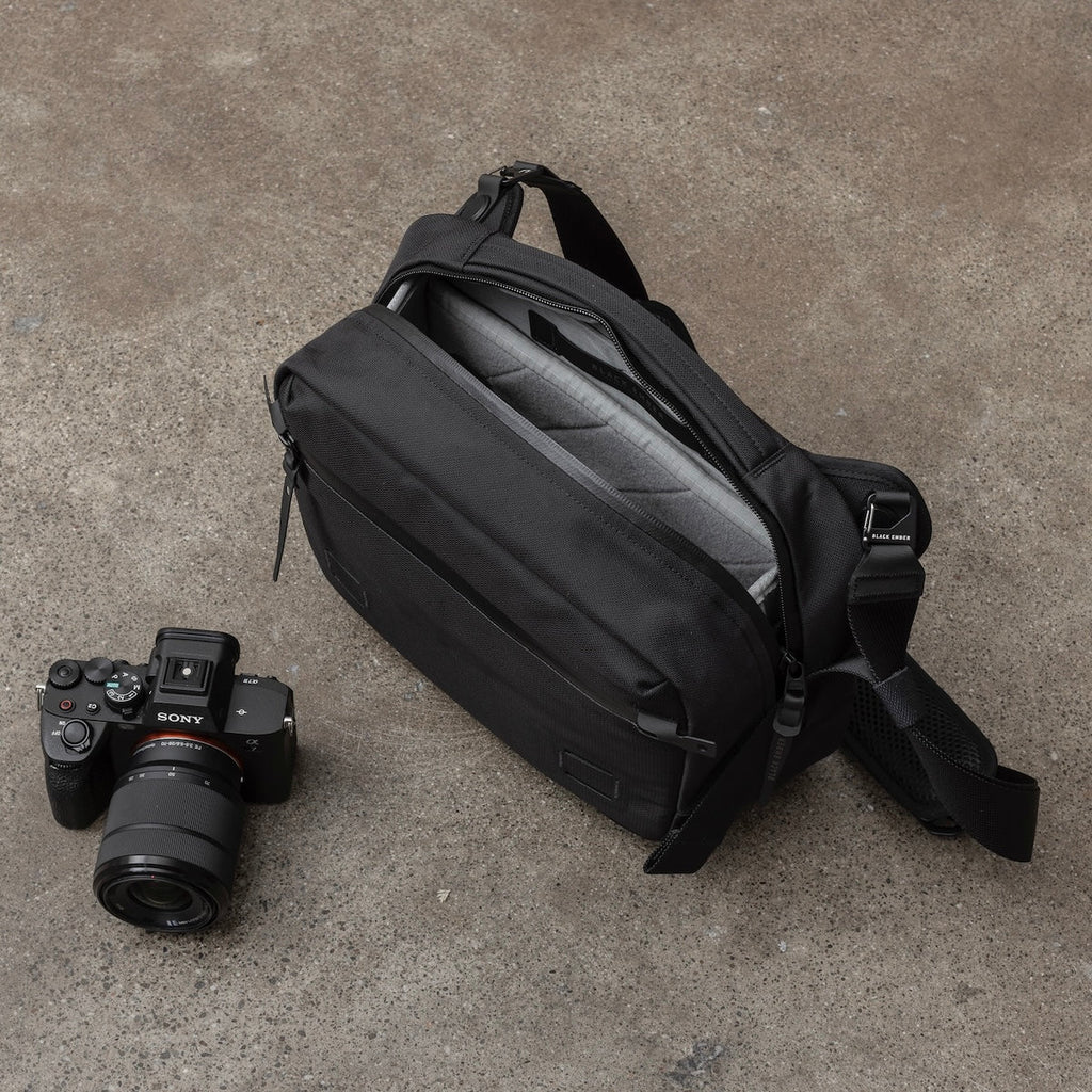 GRIP-SLING 09 CAMERA INSERT - SILVER MATTE - Preorder & Save 10%