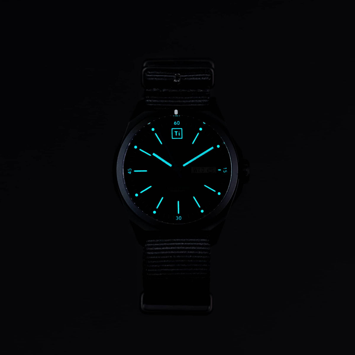 Ti Field Watch / Solar Driven / Black