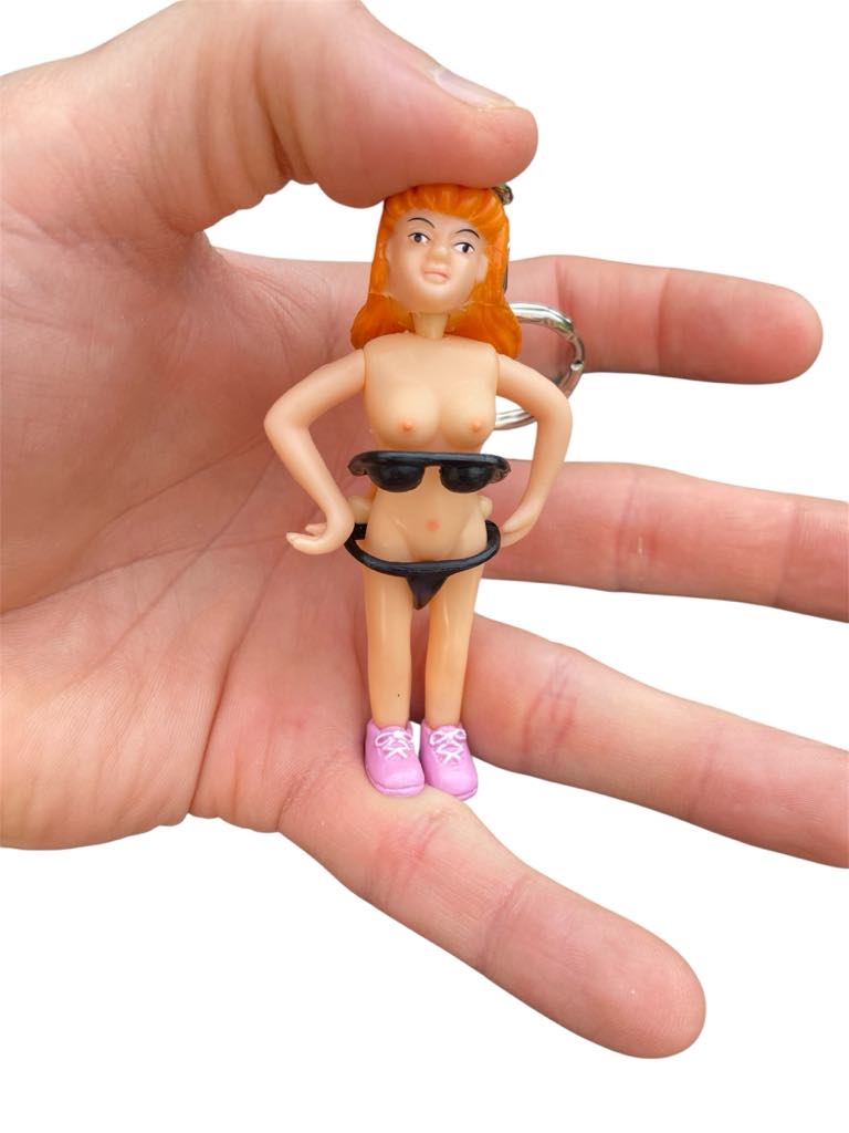 Saucy Suzie Flashing Stripper Keychain – Funny Adult Gag Gift Peepshow Toy 💋