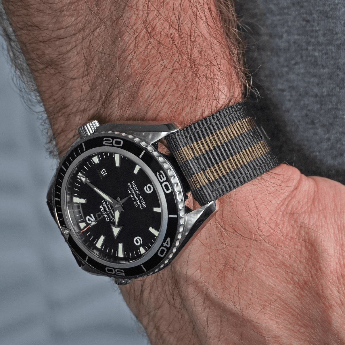 The O2 Strap - Bond Olive