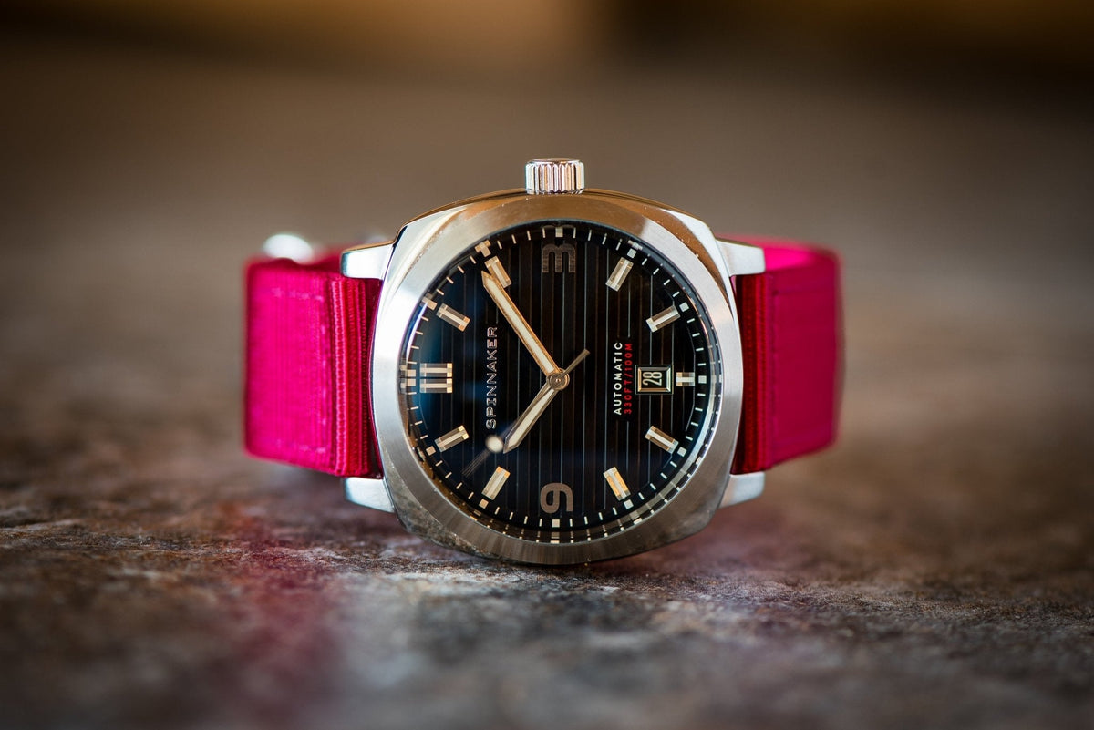 The O2 Strap - Raspberry