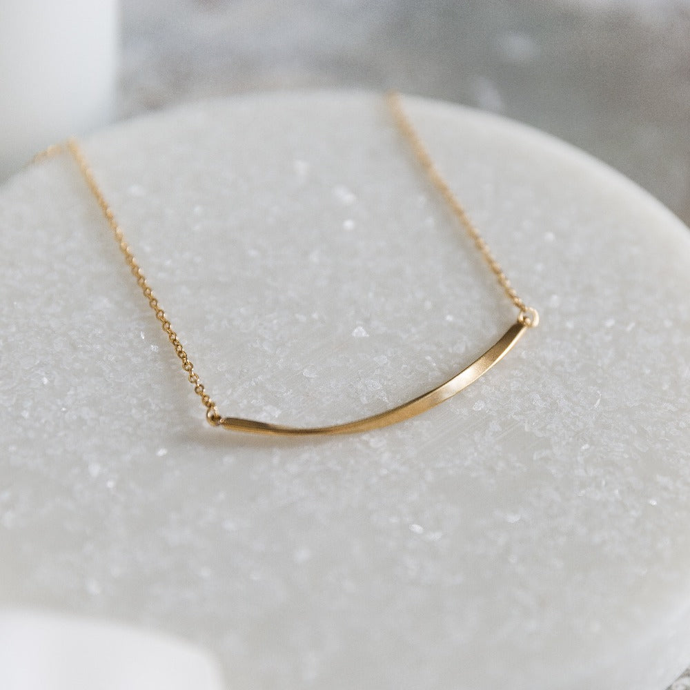 Arvo Mobius Bar Necklace - Gold