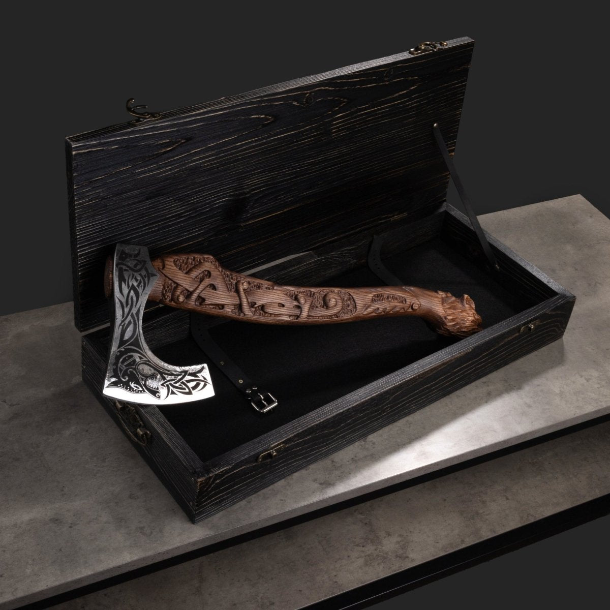 Viking axe handmade Ulfhednar Warriors