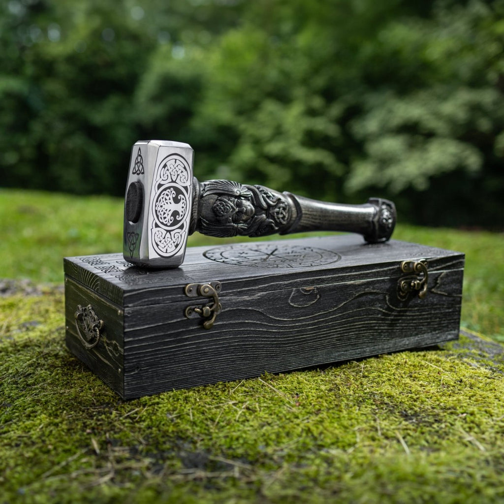 Viking hammer "Brynhildr"