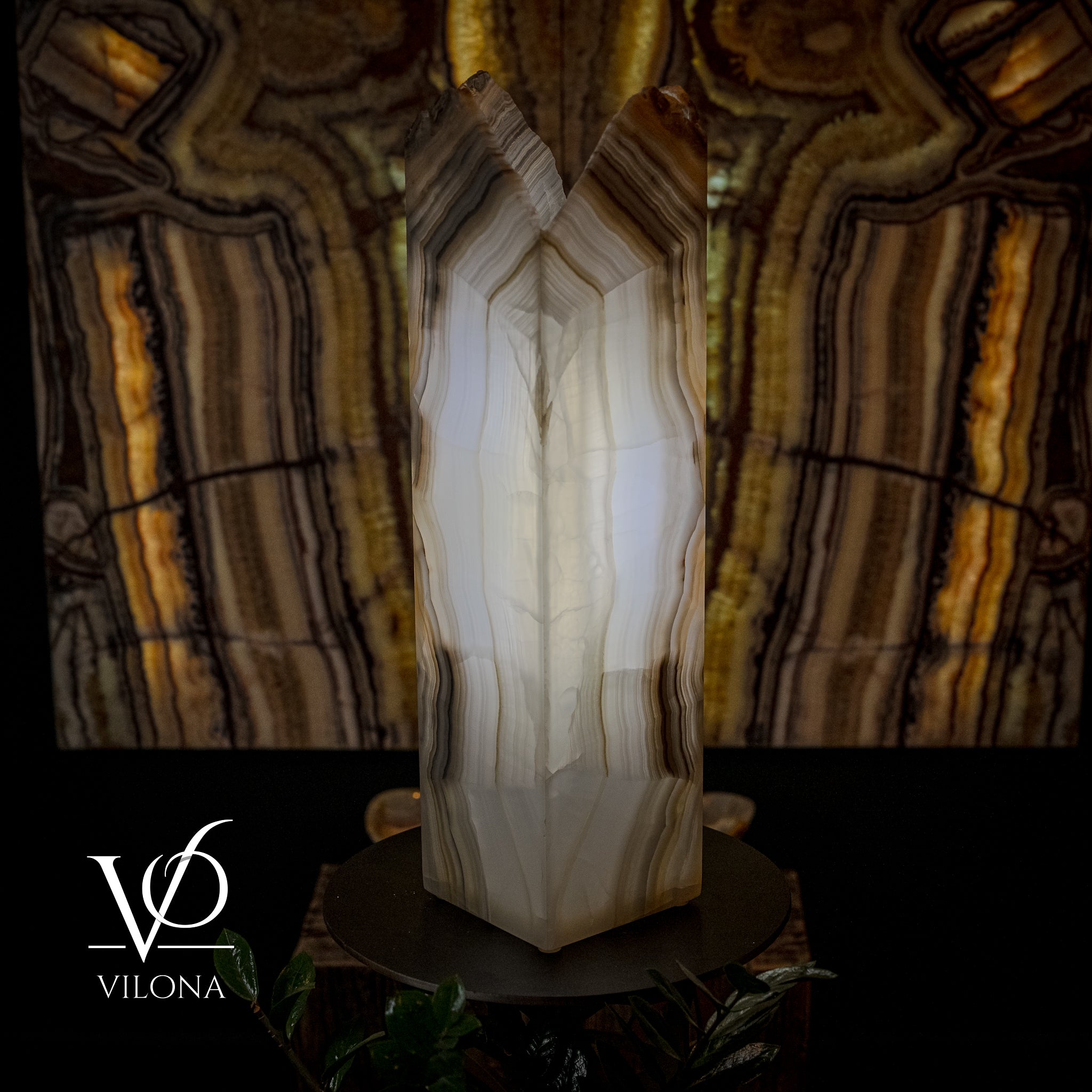 White Ice Onyx Floor Lamp (Live Edge #1)