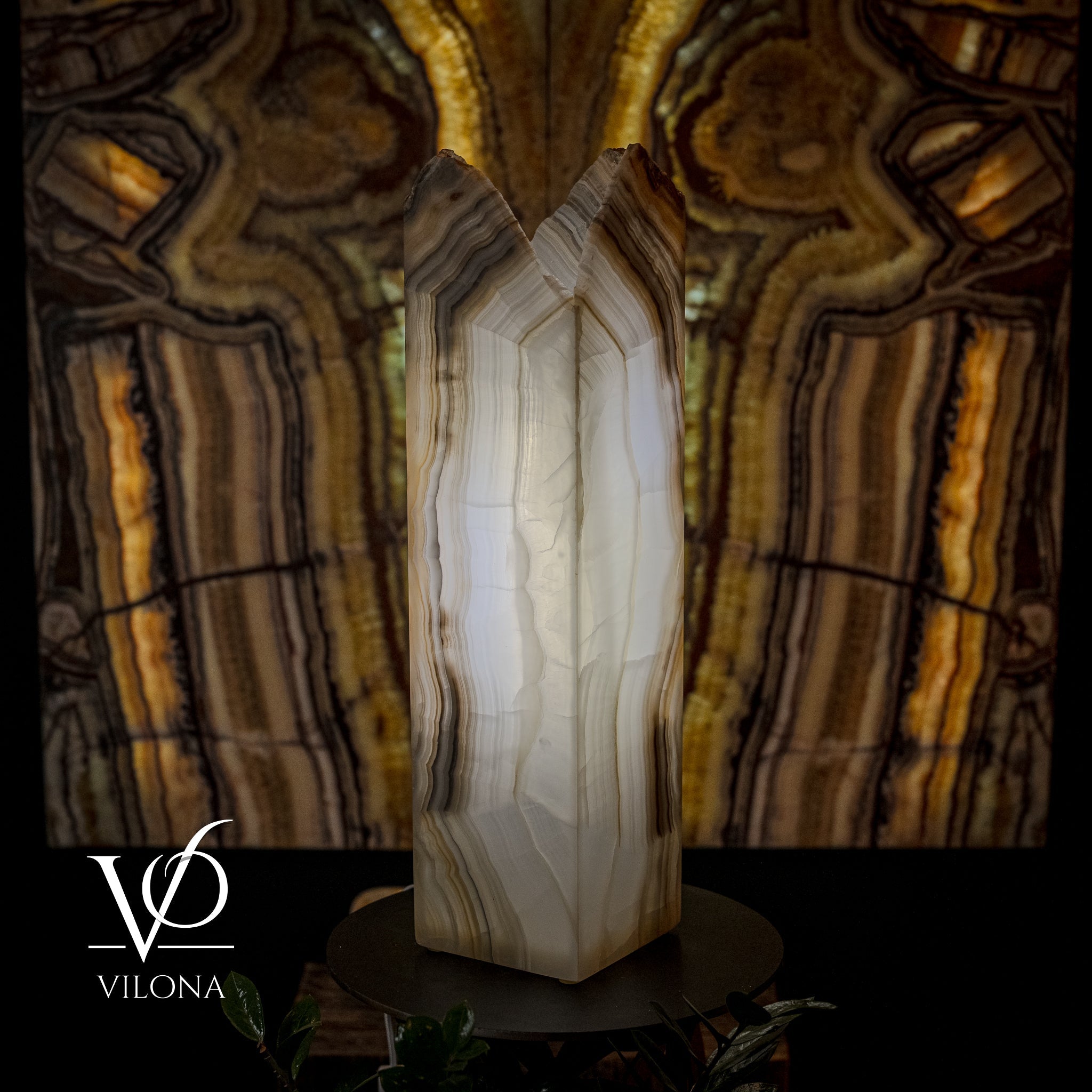 White Ice Onyx Floor Lamp (Live Edge #1)