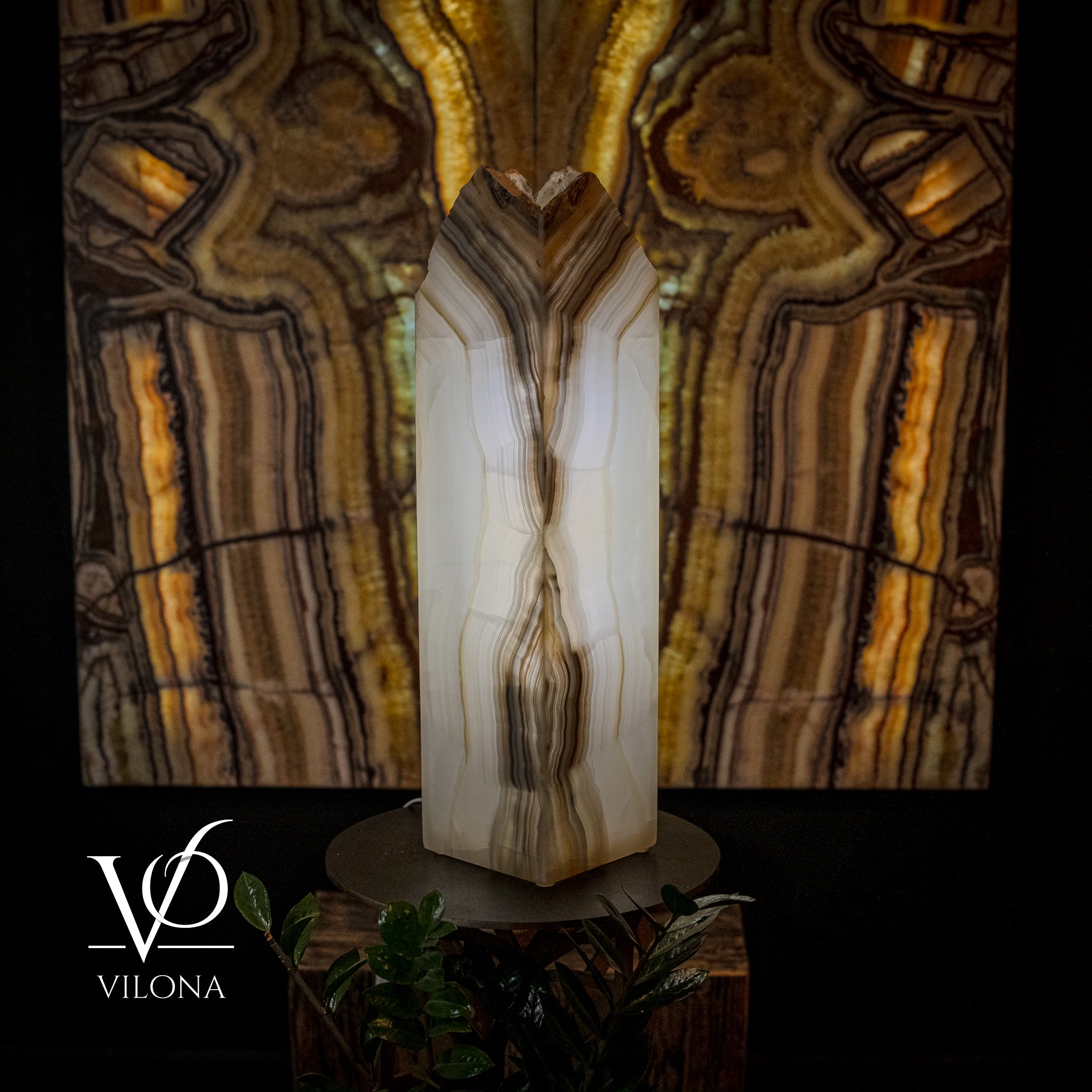 White Ice Onyx Floor Lamp (Live Edge #1)