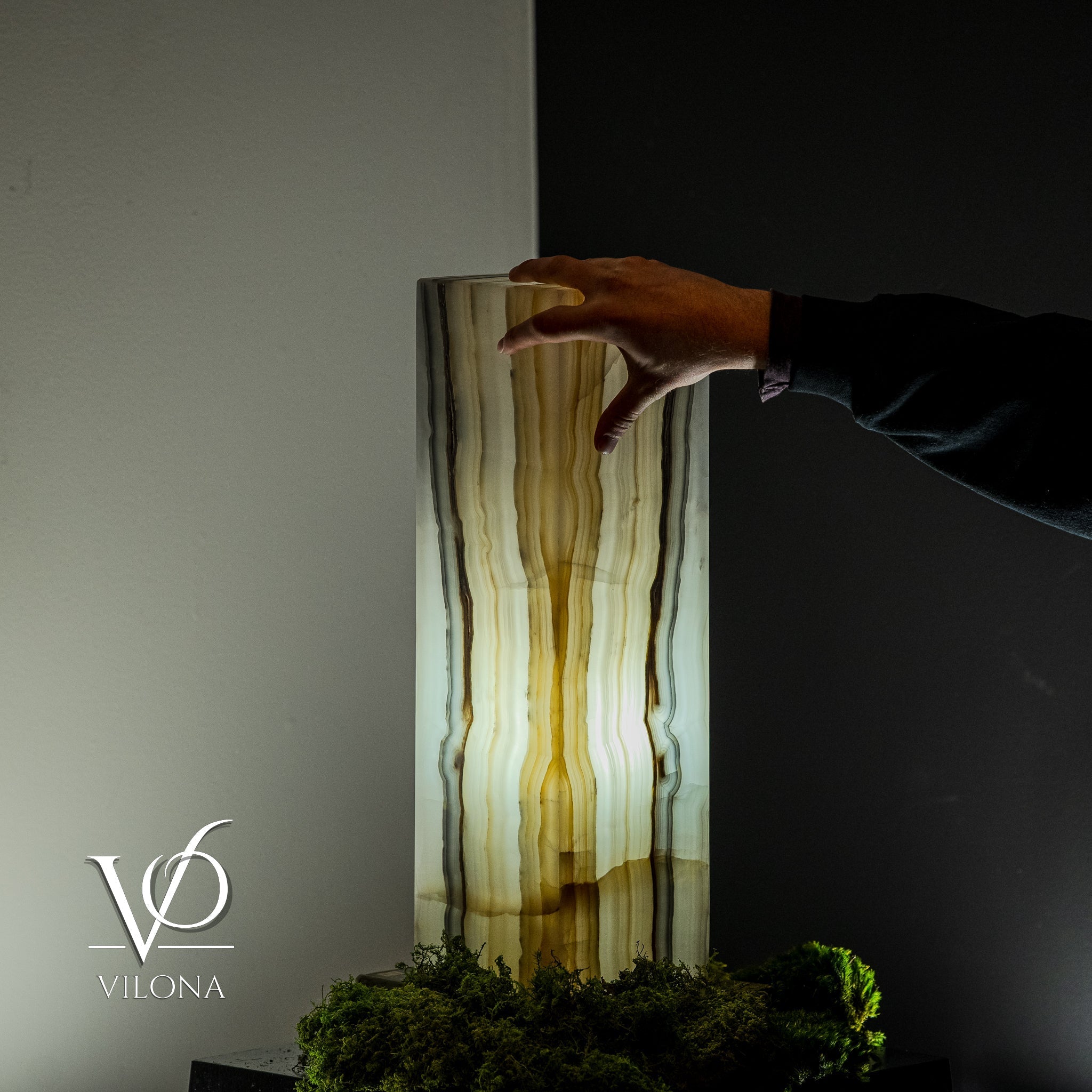 White Ice Onyx Lamp (Exotic Druzy Table Lamp #10)