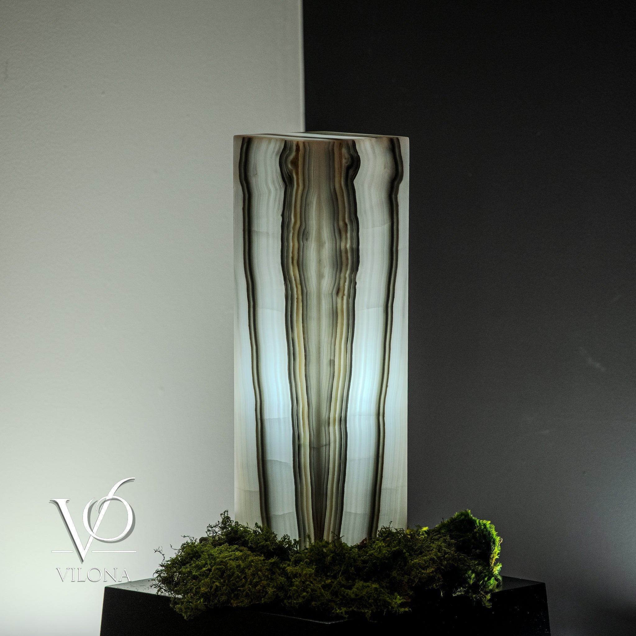 White Ice Onyx Lamp (Exotic Table Lamp #7)